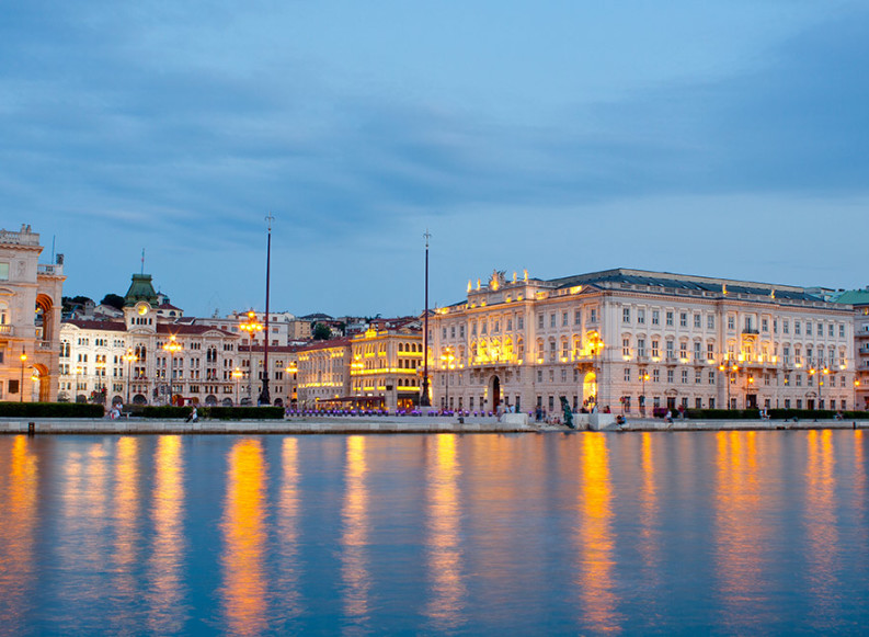 Trieste, il risveglio della vecchia signora