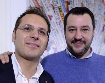 Il lato B della crisi di governo: Salvini salva il computer di Siri