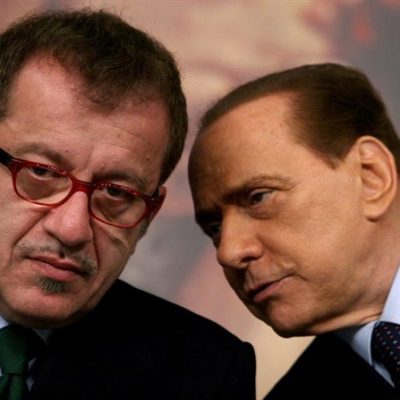 Maroni lascia Milano e pensa a Roma